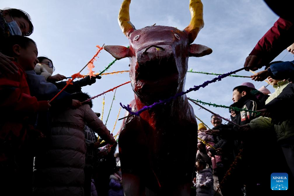 China realiza atividades para marcar o Início da Primavera