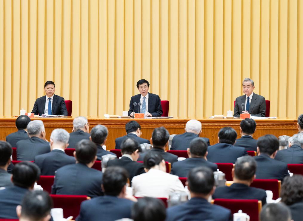 Alto funcionário do PCCh destaca avanço das relações pacíficas através do Estreito de Taiwan