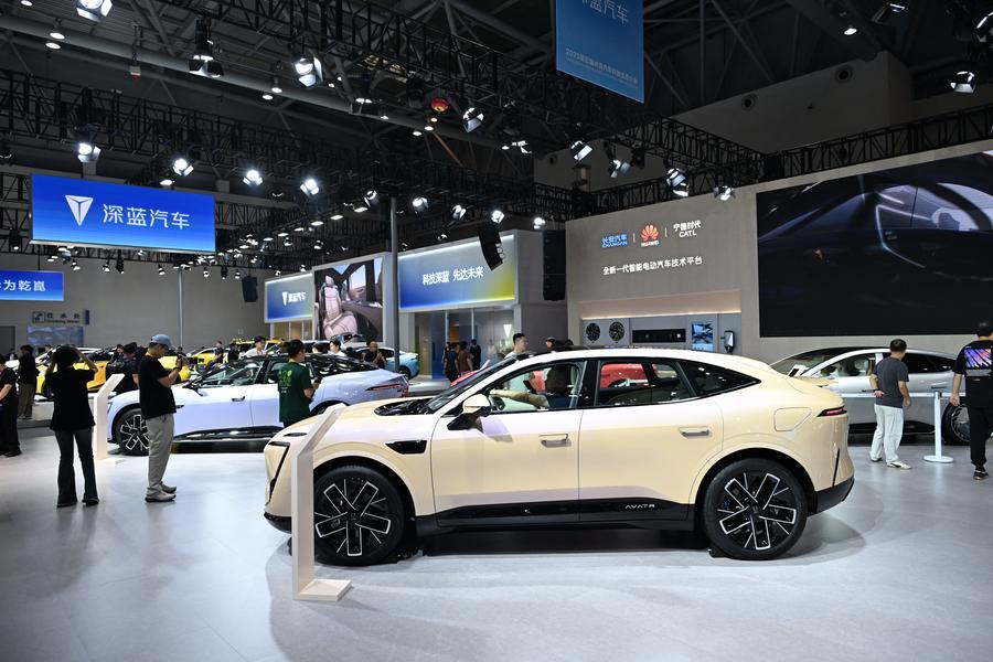 (Multimidia) China constrói novo laboratório de direção inteligente para impulsionar indústria de carros inteligentes