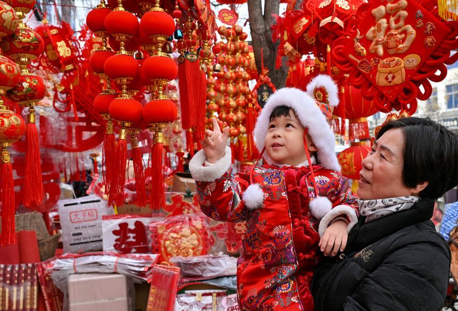 (Multimídia) Consumo na Festa da Primavera revela novo impulso econômico da China