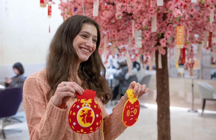 (Multimídia) Celebrar Festa da Primavera na China surge como nova tendência global
