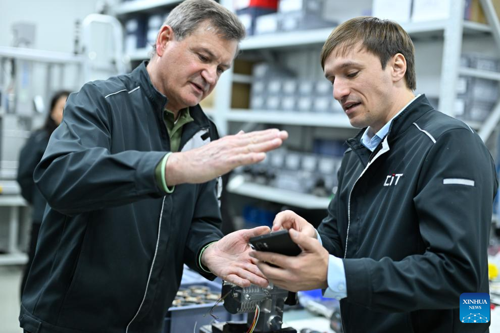 Christopher Praetzas e Jiang Xiaohua: casal sino-alemão persegue sonhos em Taicang, leste da China