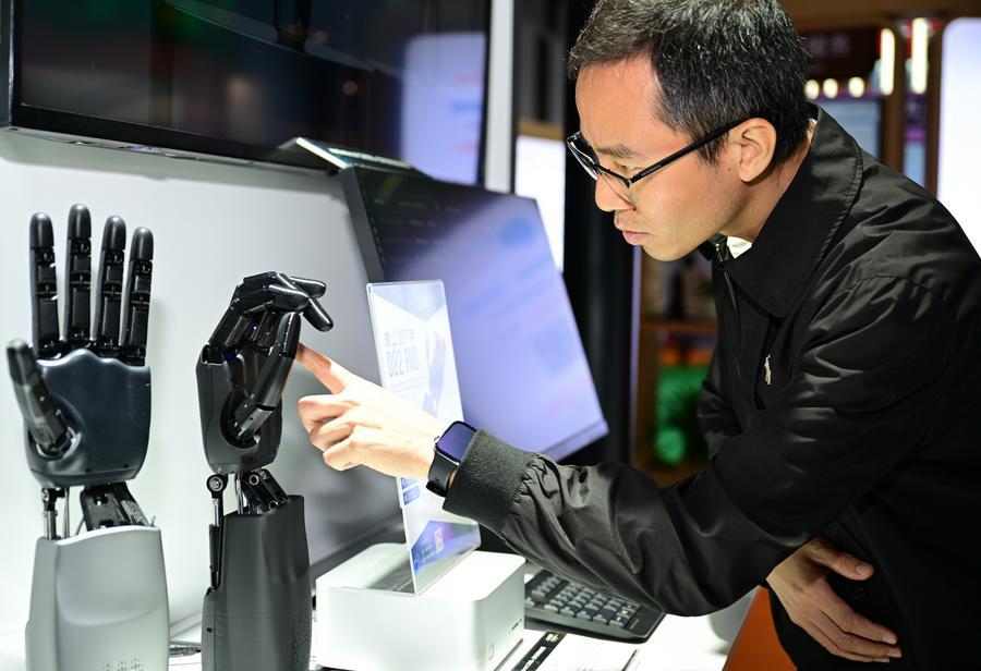 (Multimídia) China intensifica apoio financeiro à inovação tecnológica, diz alto funcionário