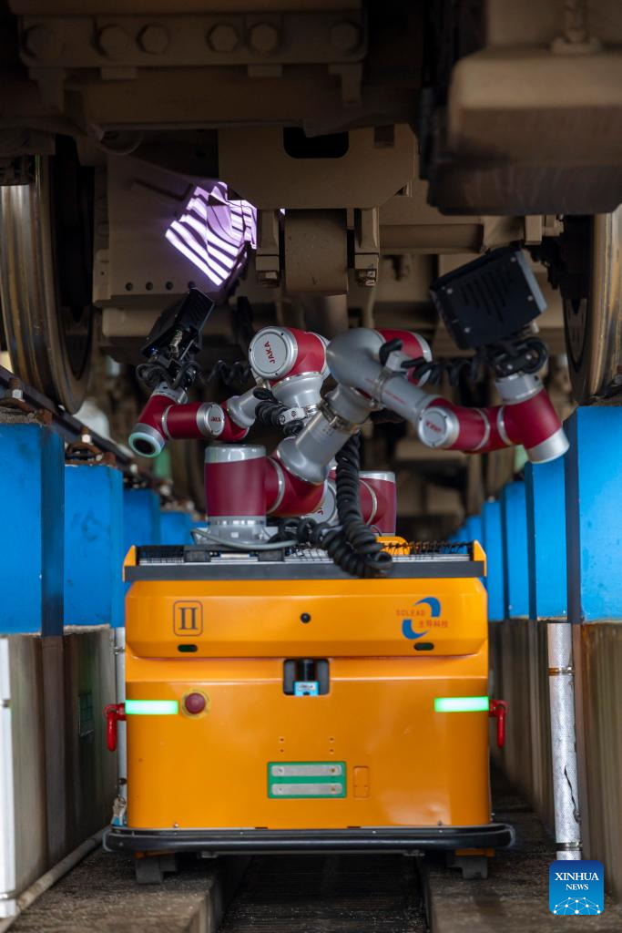 Equipamentos de alta tecnologia reforçam segurança ferroviária durante pico de viagens da Festa da Primavera na China