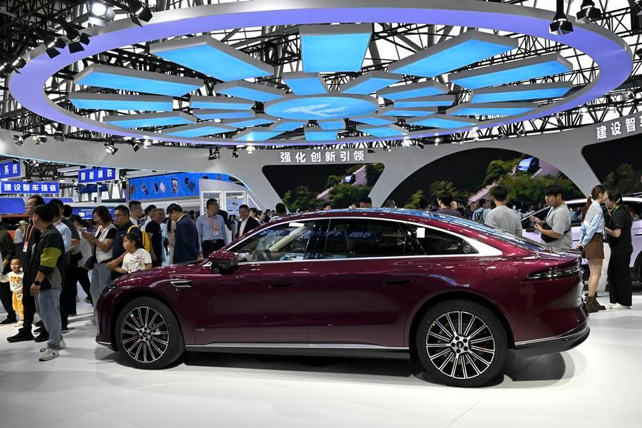 (Multimídia) China continuará a regular concorrência no setor de veículos de nova energia