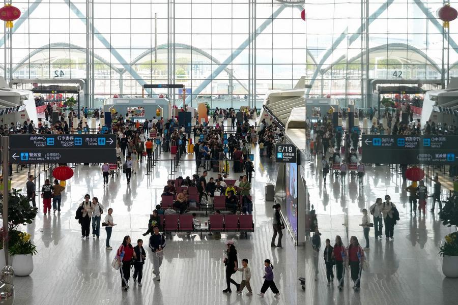 (Multimídia) Começam obras do novo aeroporto na Grande Área da Baía, no sul da China