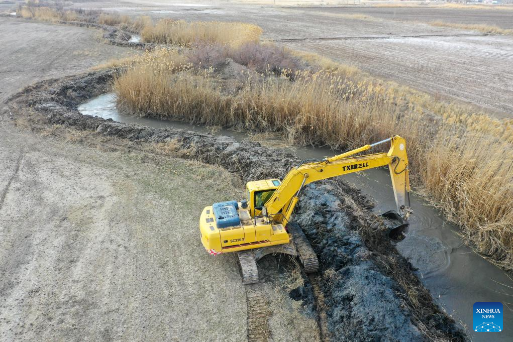 Autoridades locais reforçam medidas preventivas contra enchentes em Ili, em Xinjiang, noroeste da China