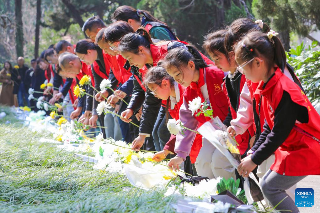 Photo by Gu Binbin/Xinhua