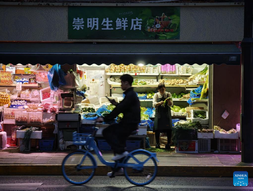 Lojas de rua mostram a vida vibrante de Shanghai