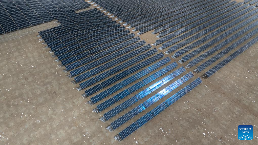 Começa a construção de usina solar térmica a 4.550 metros de altitude em Xizang, China