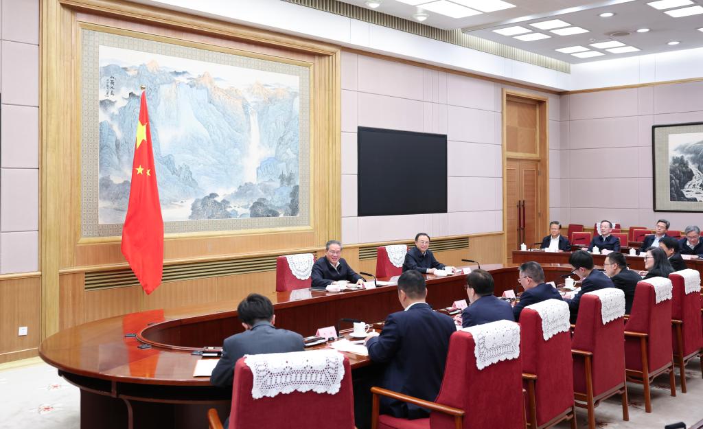 Premiê chinês preside reunião sobre situação econômica