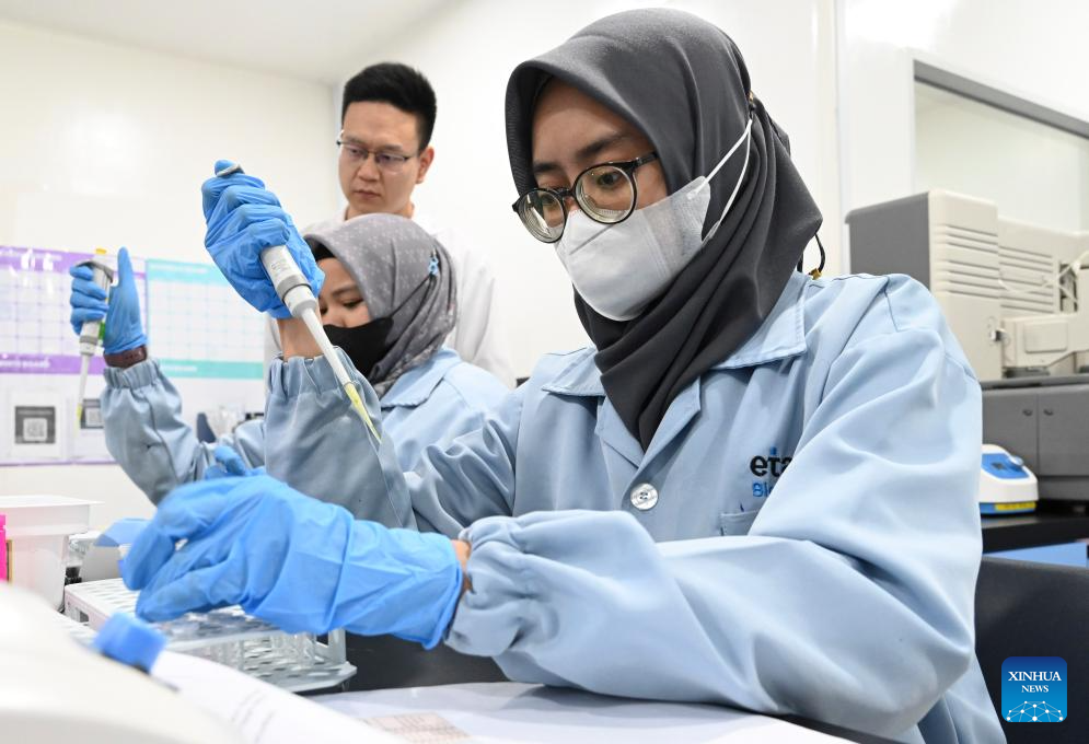 Comunidade Ásia-Pacífico: Dose de esperança -- Parceria com a China amplia acesso à vacina contra HPV para mulheres indonésias