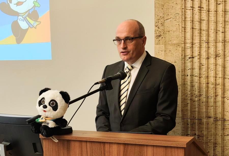 Evento em Praga destaca oportunidades da CIIE e promove cooperação empresarial