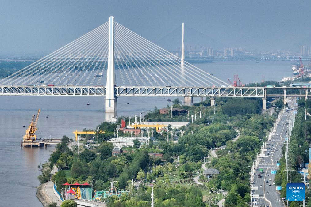 Em fotos, confira as pontes ao longo do Rio Yangtzé na província chinesa de Hubei