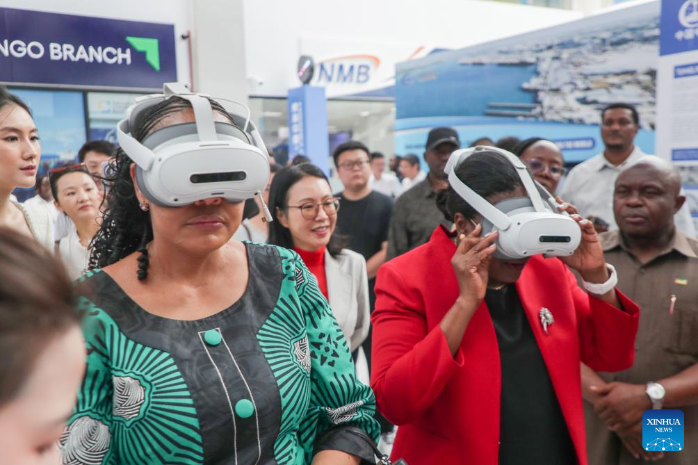 Cooperação tecnológica com a China impulsiona transformação digital, diz ministra da Tanzânia